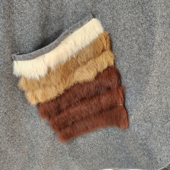 Donni Charm Poncho Wool and Rabbit Fur Cape - Picture 7 of 9